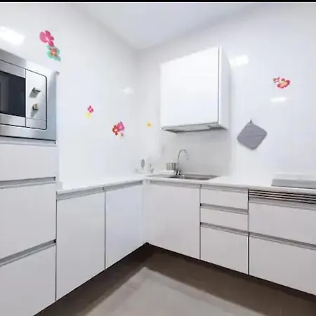 Apartment Las Canteras Playa Beach Studio- Vivienda Vacational Calle Alfredo Jones 41 *