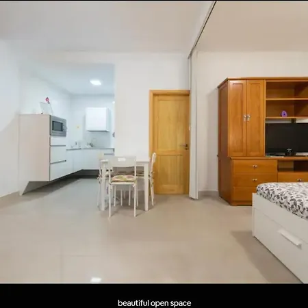 Las Canteras Playa Beach Studio- Vivienda Vacational Calle Alfredo Jones 41 * Las Palmas de Gran Canaria